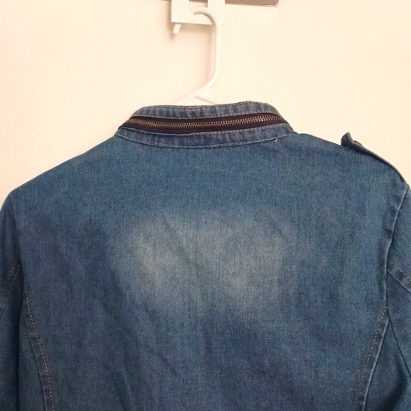 Jacket - Picture 3 of 3